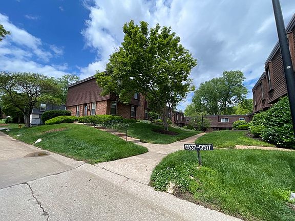 2nd image of 13527 Coliseum Dr APT F