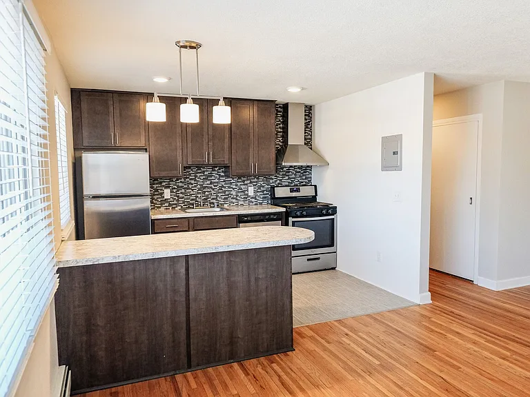 YG Flats — Photo 26