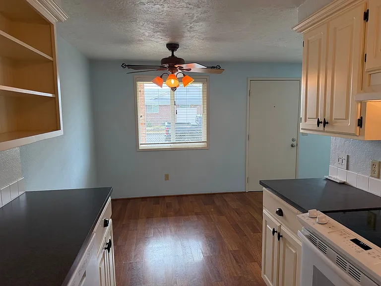 1198 55th Pl — Photo 11