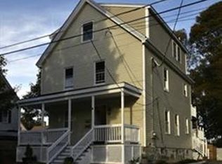 26 Calumet St, Peabody, MA 01960