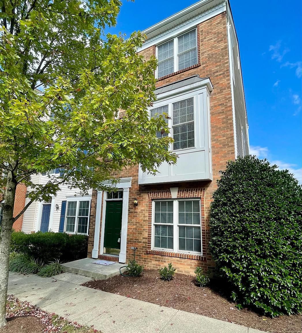 25378 Shipley Ter, Chantilly, VA 20152 | Zillow