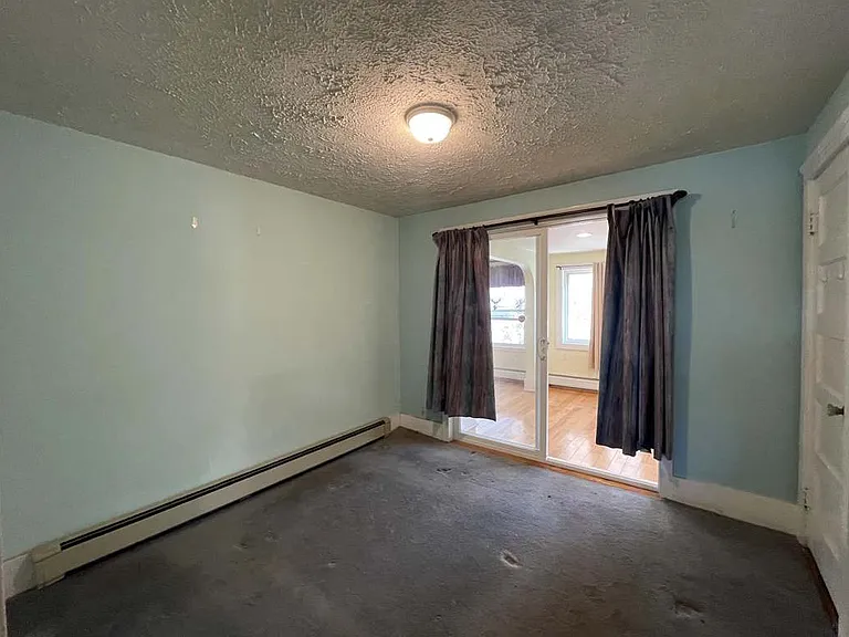 732 Highland Ave — Photo 9