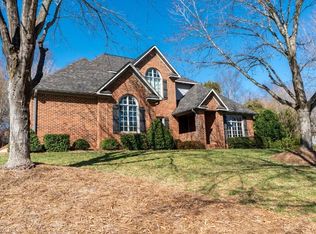 5055 Shady Maple Ln, Winston Salem, NC 27106