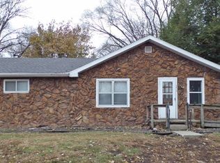 620 N 15th St, Vincennes, IN 47591