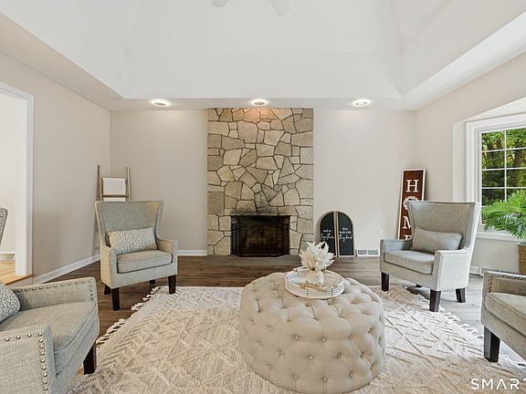 3rd image of 59 Greenbriar Road