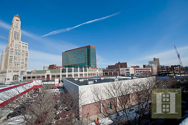 Rented by Halstead Real Estate | media 15