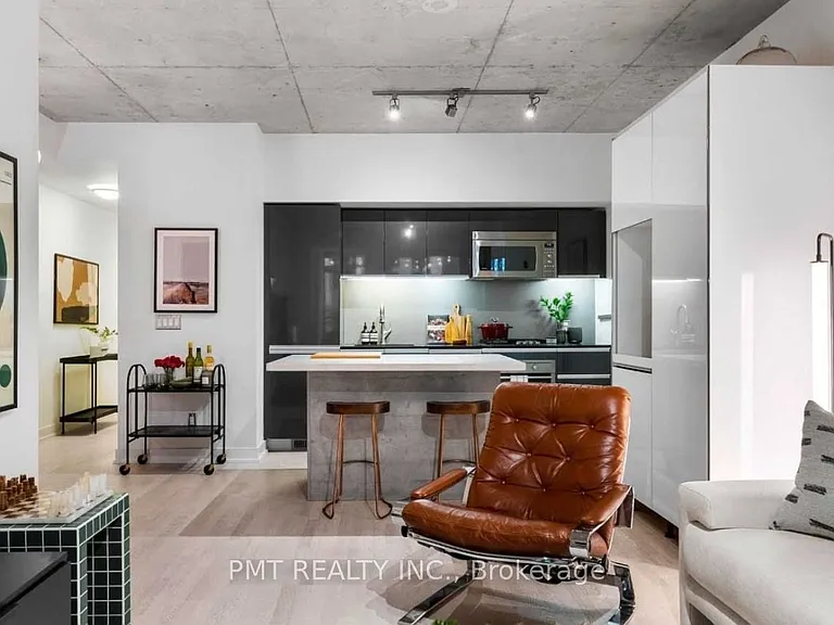 20 Gladstone Ave #201 — Photo 10