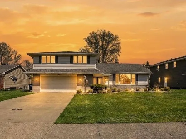 1905 Camberly Dr, Lyndhurst, OH 44124