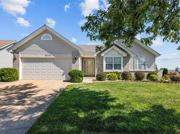 4757 Trees Edge Ln, Florissant, MO 63033