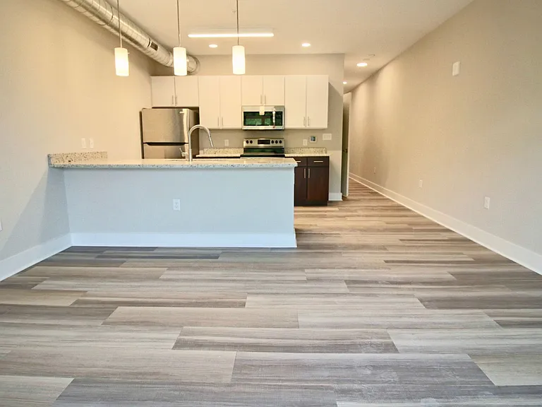 Main2525 — Photo 14