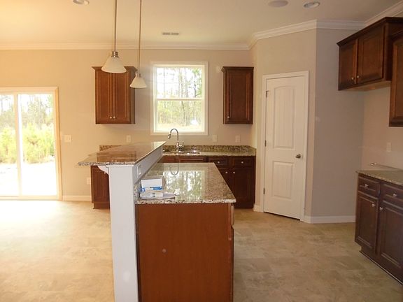 3rd image of 253 Claudia Dr