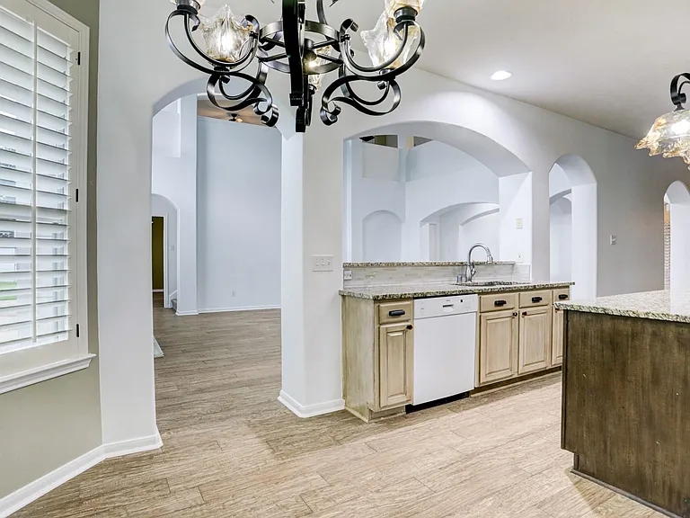 10410 Five Oaks Ct — Photo 23