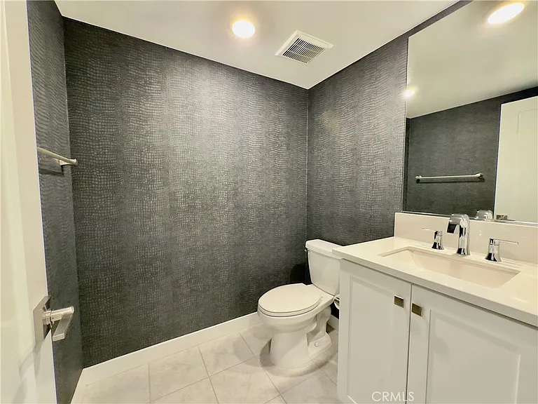 1868 S Westside Dr #28 — Photo 17