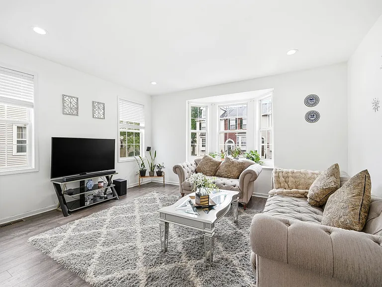 216 Barringer Dr — Photo 29