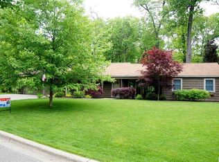 908 Briarcliff Rd, Jackson, MI 49203