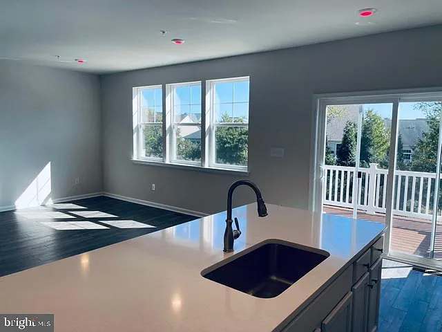 29 Hummingbird Ln — Photo 4