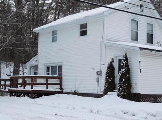 98 Whittier Rd, Tamworth, NH 03886