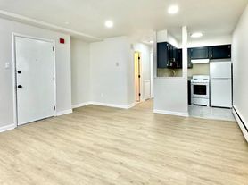 523 Martin St, Philadelphia, PA