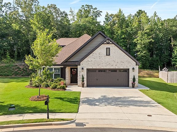 2nd image of 2152 Armistead Ln