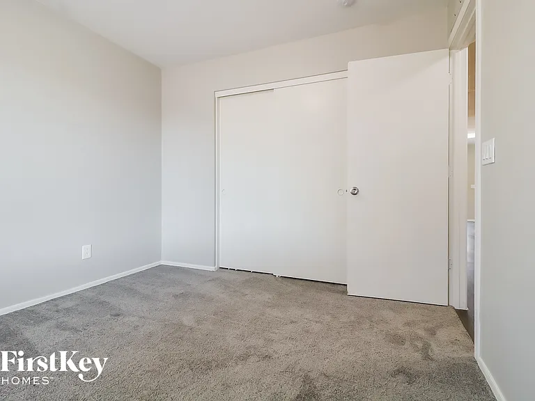 23704 W Huntington Dr — Photo 12