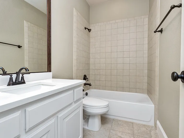 13336 Thornton Dr — Photo 18