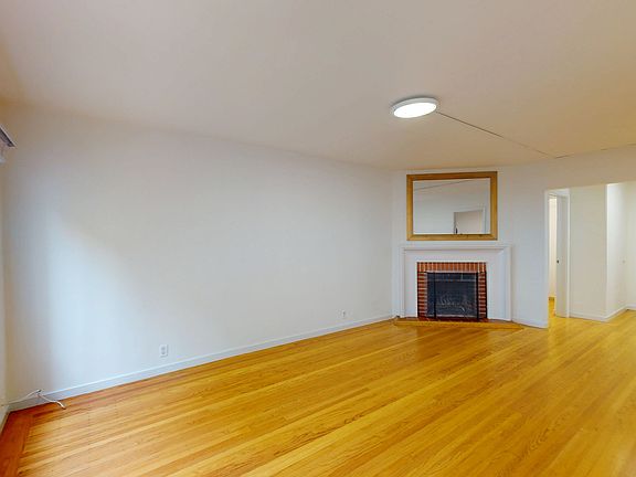 2nd image of 1980 Sacramento St APT 101