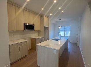 920 35th St SE #A, Calgary, AB T2A1A5