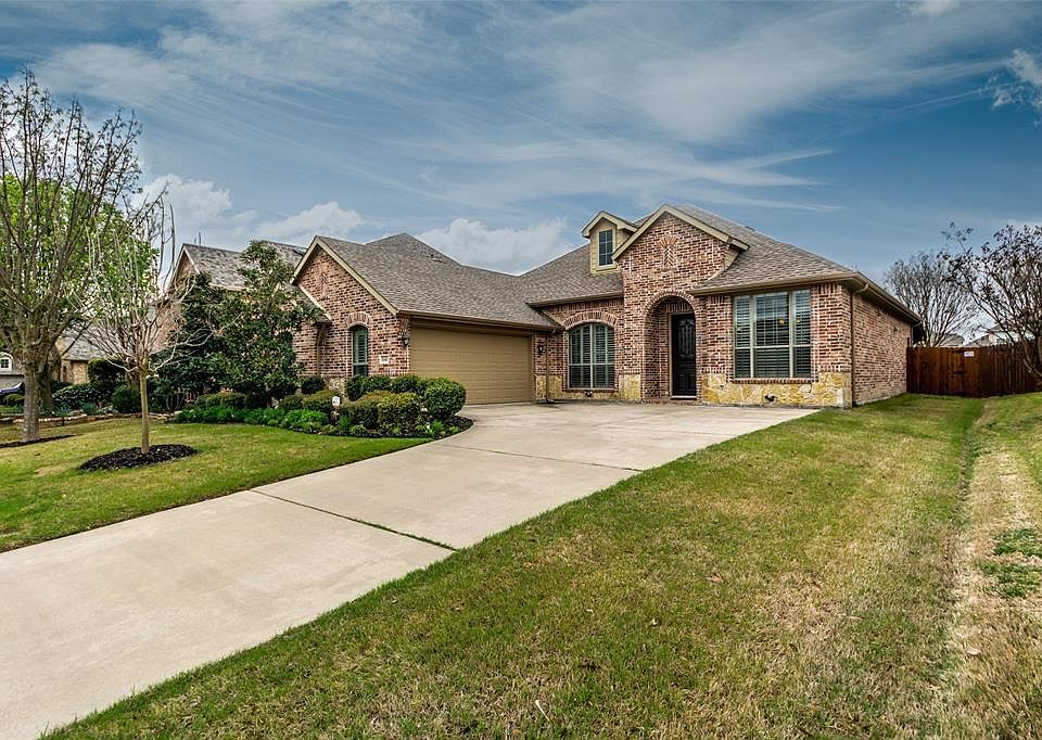 1st image of 1607 Bear Creek Dr