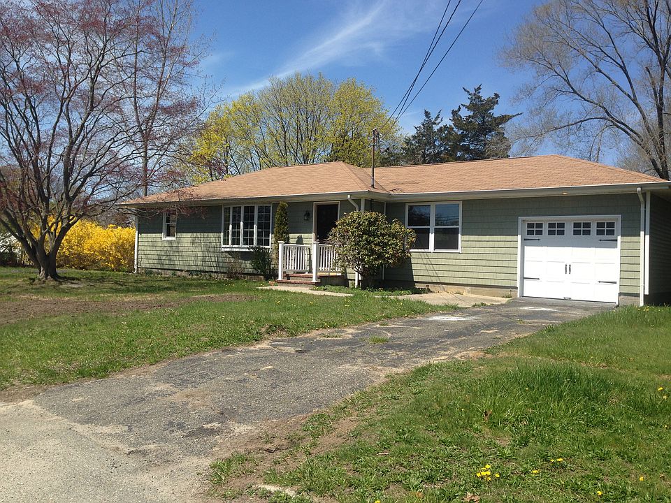 1st image of 102 Clinton Ave