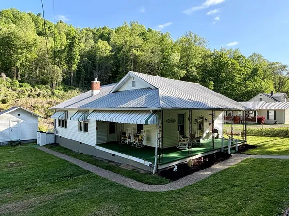 232 Mill Branch Rd, Paintsville, KY 41240