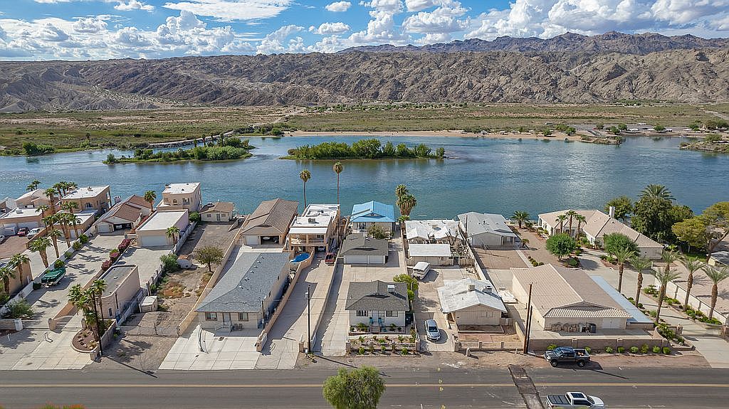 249 Riverfront Dr Bullhead City AZ 86442 Zillow   9d6b607d37b33d0ac0bb24639fb022b7 Cc Ft 1536 