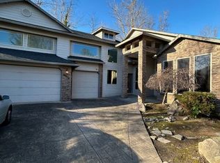 20375 NE Lakeside Dr, Fairview, OR 97024