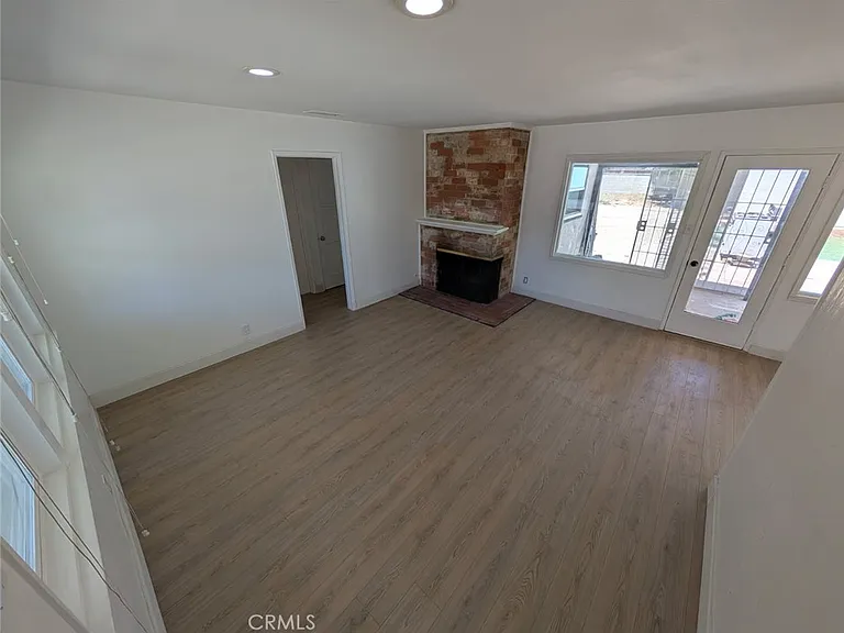 7807 Louise Ave — Photo 7