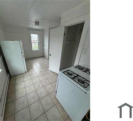 2nd image of 229 Helen St APT 1
