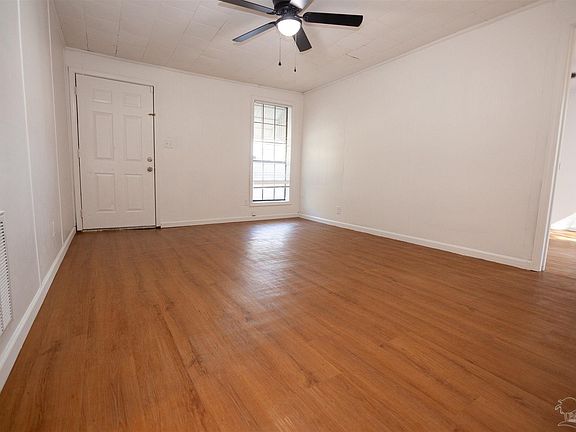 4th image of 10608 Chemstrand Rd