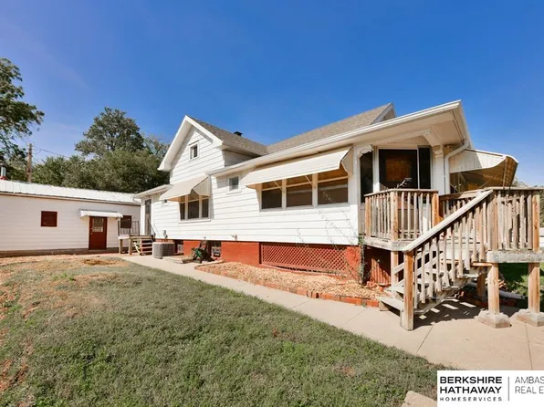2320 S 7th St, Omaha, NE 68108