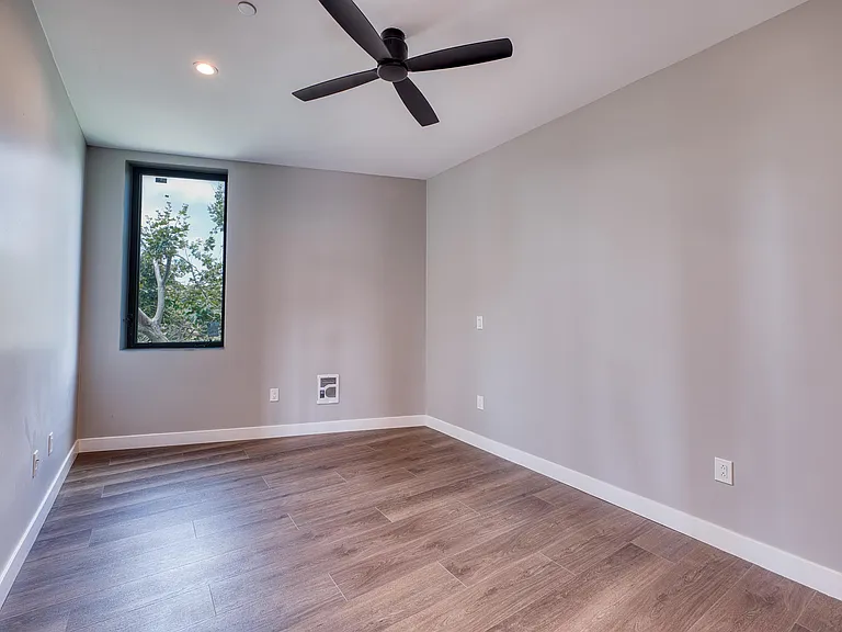 4202 Telegraph Ave #301 — Photo 13