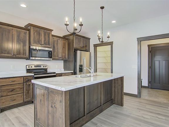 5th image of 2540 Mercury Avenue Lot 35