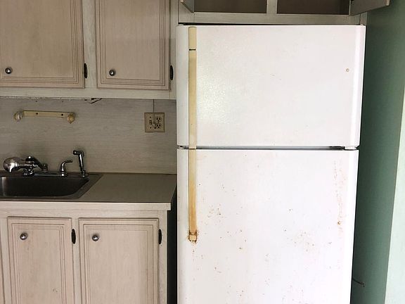 5th image of 671 NE 195th Street #303-E