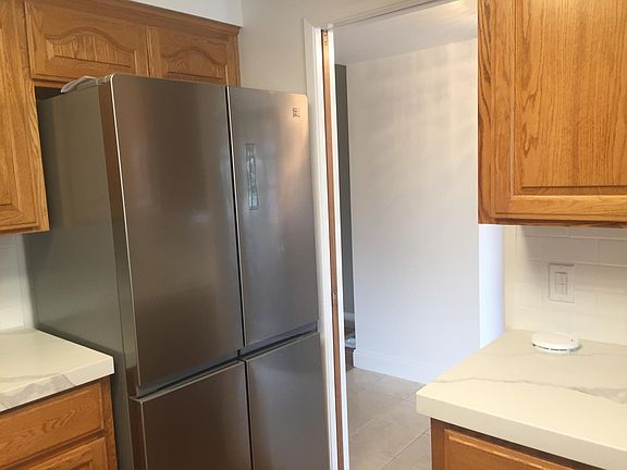 4th image of 2773 Stacia Dr