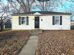 106 Hallar Ave, Gower, MO 64454