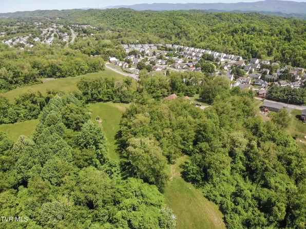 1325 Old Jonesboro Rd, Bristol, TN 37620