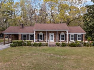 512 Raymond Dr, Arapahoe, NC 28510