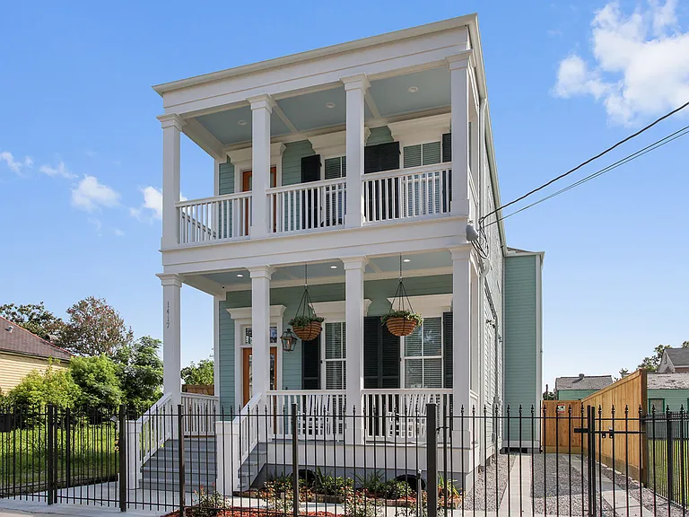 1417 Esplanade Ave — Photo 1