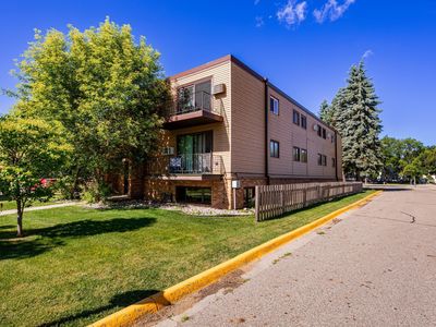 1219 7th St S APT 5, Moorhead, MN, 56560