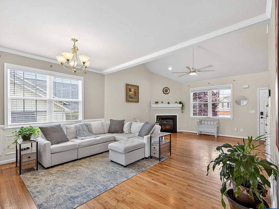 1st image of 360 Bayberry Way