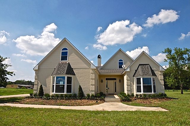 1st image of 44048 Bayou Blvd