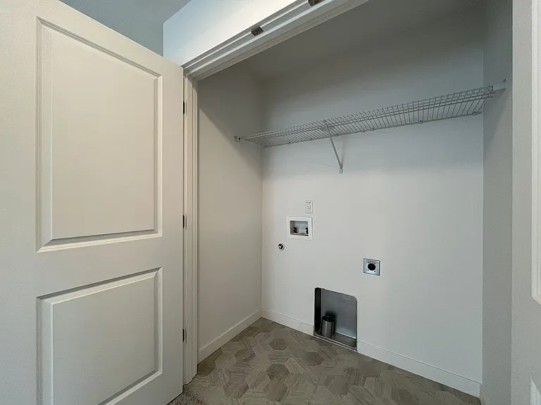2095 S Heather St — Photo 31
