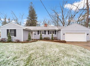6958 Elmwood Dr, Solon, OH 44139
