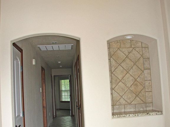 3rd image of 3704 Springwood Dr